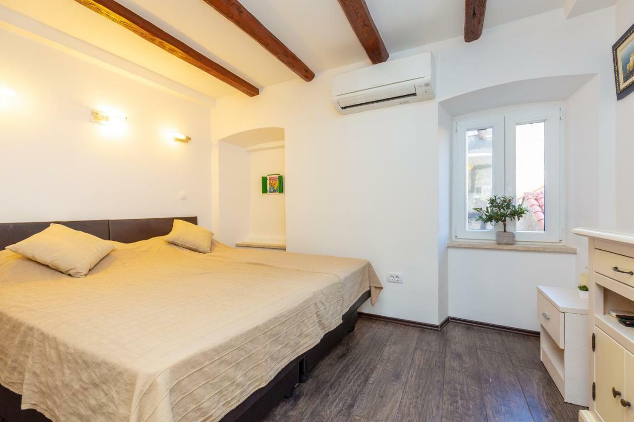 City Wall'S Studio Apartment Дубровник Экстерьер фото